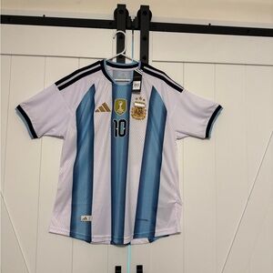 Adidas Messi 2022 Blue and White Men's Jersey. New With Tags.
